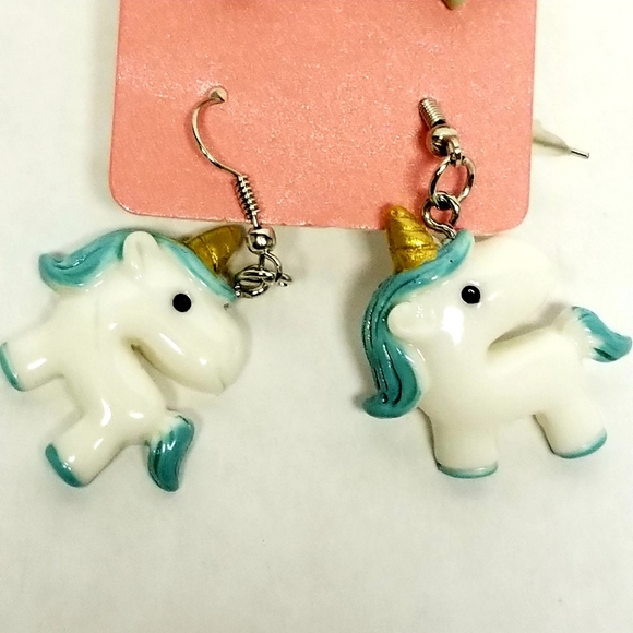 3/$25♥️ Kawaii Earrings Unicorn Princess New - Picture 2 of 6